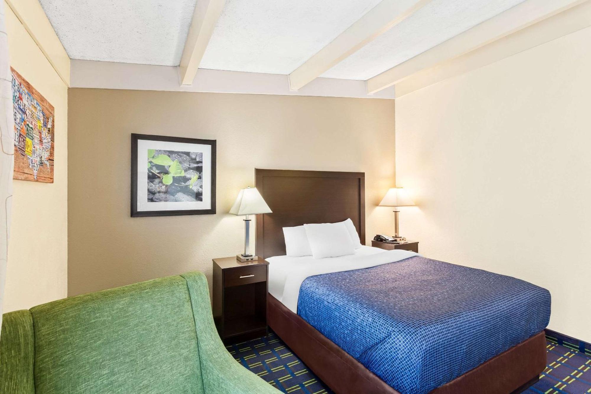 Econo Lodge Waynesboro - Skyline Drive Luaran gambar
